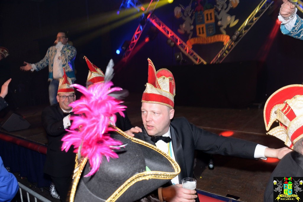 ../Images/Het Opwarmbal 298.jpg